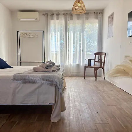 Sublime T3, Ou Seule , à 4 Min En Voiture Des Grands Buffets Appartement Narbonne