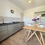 דירה Climatisee -proche Arena & Grands Buffets נרבון