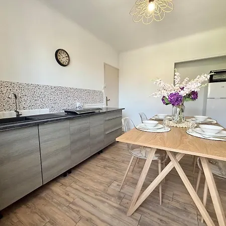 Apartmán Climatisee -proche Arena & Grands Buffets Narbonne