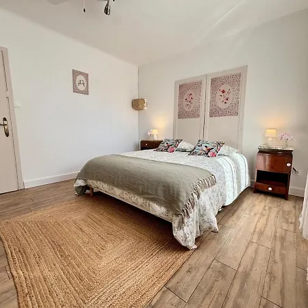 Climatisee -proche Arena & Grands Buffets Apartmán *